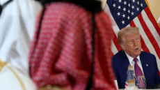 على العراق أن يختار بين البقاء أو التلاشي .. ترامب يرسم شرقًا أوسط جديد بلا بغداد