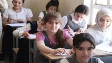 تربية صلاح الدين تؤكد استمرار عمل مدارس النازحين في السليمانية وتكشف أعداد الطلبة