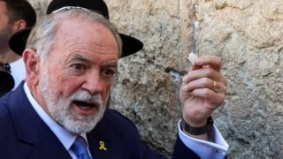 السفير الأمريكي لدى إسرائيل مهاجماً مبادرة باريس للاعتراف بفلسطين: فلتعطهم قطعة من الريفييرا الفرنسية