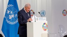 الرئيس العراقي من فرنسا: نواجه تحدياً كبيراً تسبب بالنزوح وانخفاض الزراعة