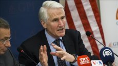 مارك كيميت: ترامب سيرد بقوة إذا استُهدفت المصالح الأميركية في العراق