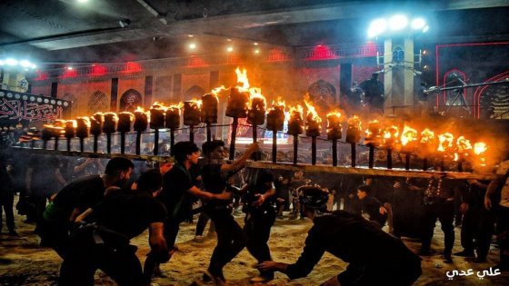 إرث حسيني تتوارثه الأجيال.. “مشاعل النار” تسرد حكاية عزاء الكوفة التاريخي