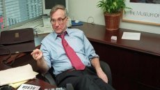 الصحفي اليهودي  المجنون سيمور هيرش ..خليفة المرشد خامنئي “دمية” والشاه مرفوض.. مسموعات سيمور العجيب