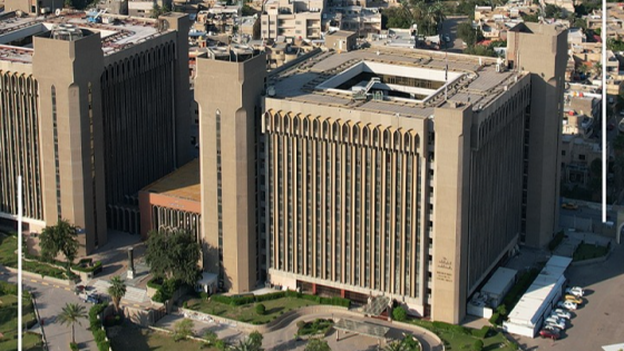 التعليم العالي تلاحق قناتين فضائيتين “أساءتا” للجامعات العراقية