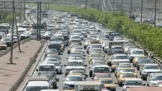 زخم مروري خانق يشل حركة السير في عدد من شوارع وجسور بغداد