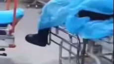 حادثة بالغة الخطورة.. أصابوه ثم اقتحموا المستشفى التي تعالجه وقتلوه بداخلها.. اين الحراس وكيف دخلت الاسلحة