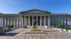 العقوبات ألاميركية قادمة .. بنك مؤجر لايمتلك خزنة نظامية لحفظ أموال الناس وتكديسها في بيوت مستأجرة وبلا مولدة كيف يقنع واشنطن بأنه بنك؟