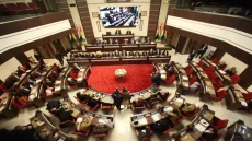 حكومة الإقليم ترضخ للقانون تحت ضغط الانتخابات