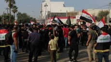 تظاهرات في ديالى وميسان تُجسّد وجع الخدمات والعطش ,تقطع الطريق الحدودي بين العراق وايران