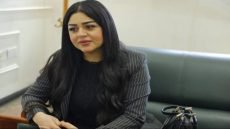 المرشحه ضحى الجبوري شنو علاقتك بأمين بغداد علمود تستولين على حديقة بمجمع سكني وتسجليها باسم اخوك وهي المتنفس الوحيد للعوائل وتريدين تسويها عمارة سكنيه كافي عاد امين بغداد