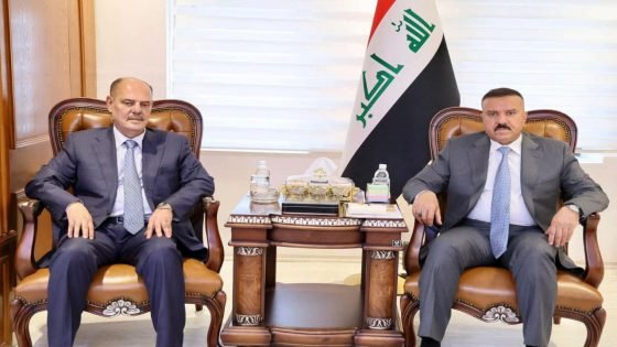 وزير الداخلية خلال لقائه نقيب الصحفيين العراقيين يشيد بنقابة الصحفيين والأسرة الصحفية ودورها الفاعل في تعزيز الأمن و الاستقرار في البلد.