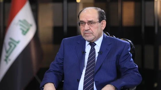 المالكي يحذر من سقوط العملية السياسية ويثمن حملة تدقيق المرشحين