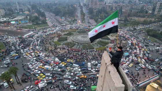 سوريا الجديدة: انفراجات الخارج واستعصاءات الداخل