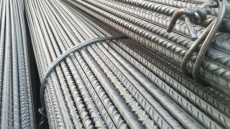 جدل في إيران بعد فرض العراق رسوماً على حديد التسليح