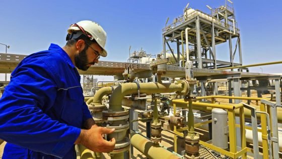 الاستحواذ على النفط والغاز .. صمت حكومي يرافق اتهامات باستيلاء الرياض على أنبوب نفطي عراقي منذ 1991