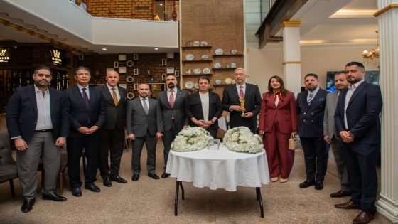 بدعوة كريمة من قبل الدكتور حسنين فاضل معله رئيس مجلس ادارة نادي الصيد وزملائه