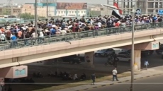 خريجو الحلة يغلقون وسط المدينة ويهددون بمقاطعة الانتخابات: نريد التعيين