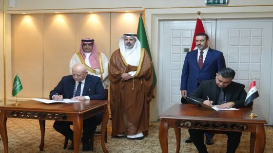 العراق والسعودية يوقعان اتفاقاً لمشاريع بتروكيمياوية استراتيجية في البصرة