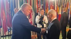 السفارة تشارك منشور رئاسة جمهورية العراق وتعلق: رشيد وترامب “تبادلا التحية” ليوجه كلامه بعدها الى تركيا وإيران إلى عدم الإضرار بالعراق