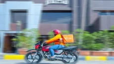  رسمياً.. تأسيس نقابة “سائق الدلفري” في العراق