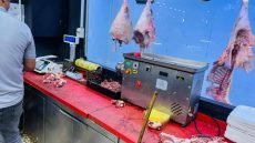 بيئة بابل تصادر لحوماً غير مختومة خلال حملة تفتيش في الحلة