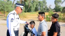 مدير المرور العام : يشاهد اطفال حدث يقودون دراجه على الخط السريع كادو يتسببون بحادث مروري منظر محزن ومشكله مجتمعية واين دور الاسرة في متابعة ابناءهم الاطفال