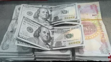 موظفون عراقيون بلا رواتب بسبب العقوبات الأميركية على روسيا