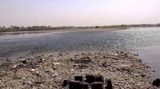 بعد رضوخ الساسة .. دجلة ينتفض لجفافه ويكشف عن خيبة الاتراك ويظهر سفينتين عثمانيتين قصفتا في الشرقاط