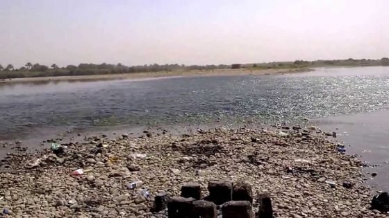 بعد رضوخ الساسة .. دجلة ينتفض لجفافه ويكشف عن خيبة الاتراك ويظهر سفينتين عثمانيتين قصفتا في الشرقاط