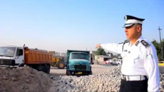 بالفيديو : هذا الظواهر تؤثر على البنى التحتيه وحركة سير المركبات ،