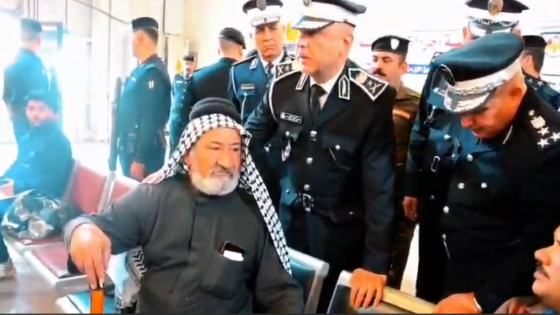 بالفيديو : ومن محافظة #البصرة مدير المرور العام يلتقي بالمواطنين في مجمعات تسجيل المركبات واصدار اجازات السياقة ويشرف من قبله شخصياً على تسهيل اجراءات انجاز معاملاتهم ، علاقات وإعلام المرور 27 تشرين الثاني 2025