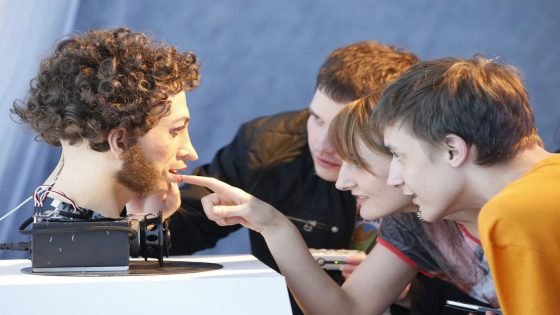 مائة كتاب في كتاب: بانوراما الفكر والثقافة في عقدين من الزمن / محمد الحمامصي