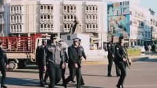 بالفيديو : مدير المرور العام : وخلال جولاته الميدانية لمتابعة وتشخيص بعض الاماكن التي تسبب كثافات مروريه وسبل معالجتها لتحقيق انسيابيه في حركة السير والمرور ضمن مركز العاصمه بغداد ،