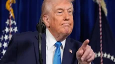 سياسي: سياسة البلطجة التي ينتهجها ترامب ستقود أمريكا إلى المجهول