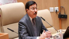 البرلمان يسأل العلاق ومديري المصارف عن “الدولار والسيولة والقروض”