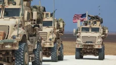 تحركات مريبة.. القوات الأمريكية تؤمن معداتها الثقيلة داخل عين الأسد غربي الانبار