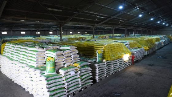 التجارة تطمئن المواطنين: خزين السلة الغذائية كافٍ ومستقر