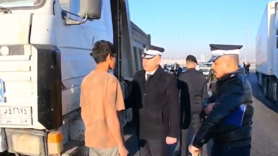 بالفيدبو المرور ترصد مخالفات مرورية على الخطوط السريعة .