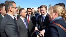 وزير الدفاع روبن بريكلمانس عاد معتذراً..الحويجة تطالب هولندا بـ100 ناقة من الابل تعويضاً عن ضربة 2015