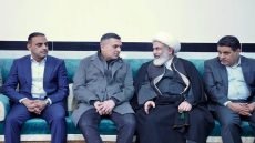 دّم محافظ البصرة المهندس أسعد عبد الأمير العيداني، يرافقه نائبه الإداري ماهر إبراهيم العامري، ورئيس اللجنة الأمنية في مجلس محافظة البصرة الدكتور عقيل طالب الفريجي، واجب العزاء إلى وكيل المرجعية الدينية في قضاء الزبير الشيخ محمد فلك المالكي، بوفاة شقيقته.