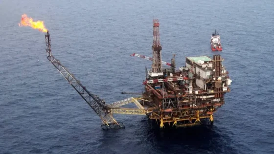 نصيف: العراق بات يمتلك حقولاً بحرية ضخمة بعد تثبيت الحدود