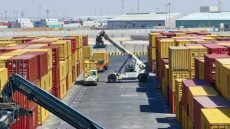 تواقيع نيابية لإلغاء قرار زيادة التعرفة الجمركية