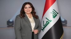 زهراء الخفاجي… ريشة ميسانية تكتب الجمال على الزجاج