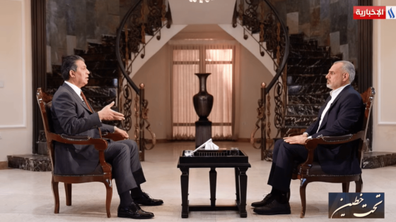 مرافعة صريحة لنائب رئيس البرلمان ..العصائب: كيف نجبر السنة على المالكي؟ عودته ستفتح كل “الدفاتر العتيقة” قال عدنان فيحان النائب الأول لرئيس مجلس النواب، إن اعتراض الرئيس الأميركي على ترشيح نوري المالكي للحكومة العراقية “أمر معيب”، ولكن ما الحل؟ هل نذهب إلى مواجهة بينما “يغيب النظام الدولي وتنفرد أميركا”؟ وزاد على ذلك إنه بغض النظر عن موقف ترامب فكيف يمكن أن نجبر المكون السني على المالكي بينما أجمعوا على رفضه، مفسراً موقفهم بأنه محاولة تجنب “فتح الدفاتر العتيقة” التي تعود خصوصاً إلى ولايته الثانية.سمعت اعتراضاً من بعض القوى الدولية، حول خلفيتي في المقاومة وكنت يوماً من الأيام معتقلاً، وكان الاعتراض كيف أتسنم منصباً مثل نائب رئيس البرلمان، لكن في النهاية هذا شأن داخلي، والمنصب هو منصب تشريعي وليس تنفيذياً وجاء نتيجة الانتخابات وتصويت الناس.سمعت جواب هذا الاعتراض من مختلف الألوان، ليس فقط من قيادات الشيعة، بل سمعت حتى من قادة المكون السني، وبصريح العبارة كانت الإجابة موحدة من الطرفين السنة والشيعة، بأن هذا الوضع ليس قابلاً للنقاش، فبالنهاية هذا الشخص منتخب من أبناء الشعب العراقي وجاء كنائب يمثل أبناء الشعب وتم انتخابه لهذا المنصب من ممثلي أبناء الشعب العراقي، فأين الديمقراطية؟ وما هذا الاعتراض المخالف للديمقراطية التي ينادون بها؟