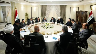 بانتظار اتضاح ملامح الأحداث.. الإطار يرهن اختيار مرشح رئيس الحكومة بالوضع الإقليمي ودعوة عاجلة لإعلان “حكومة طوارئ”