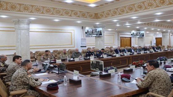 اجتماع أمني كبير وقادة الحشد يؤكدون تبعيتهم للقائد العام ويشددون على حظر المظاهر المسلحة والالتزام بالأوامر