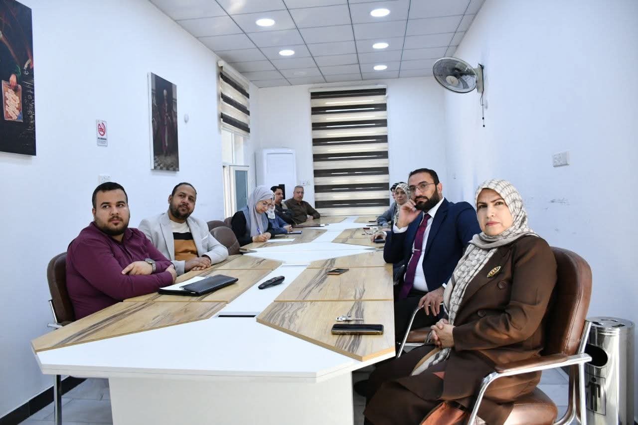 جامعة الفرات الأوسط التقنية تعزز مهارات الباحثين بدورة حول اختيار موضوع البحث وصياغة المشكلة 2 456لب