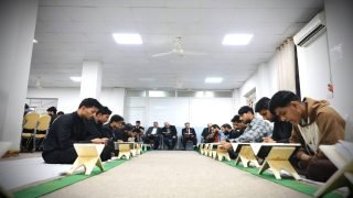 جامعة الفرات الأوسط التقنية تنظم جلسة قرآنية ومأدبة إفطار لطلبة تشكيلاتها في موقع الكوفة