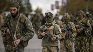 الجيش السوري بحالة تأهب كاملة ..دمشق تتصل بالجيش العراقي بعد انطلاق 5 صواريخ من نينوى نحو الحسكة