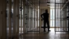بيان وزارة العدل ..تحذير حكومي: سجن بغداد تعرض إلى 6 هجمات ونخشى كبار الإرهابيين